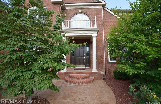 25020 HADLOCK Drive Gallery 3