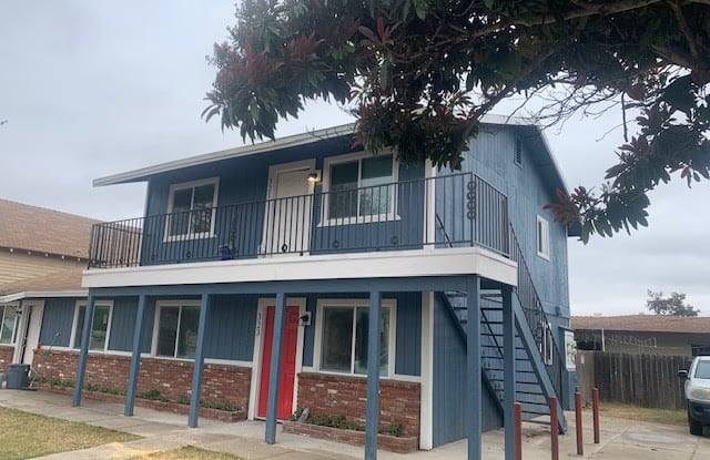 319 West Boone Street - 319 West Boone Street, Santa Maria, CA 93458