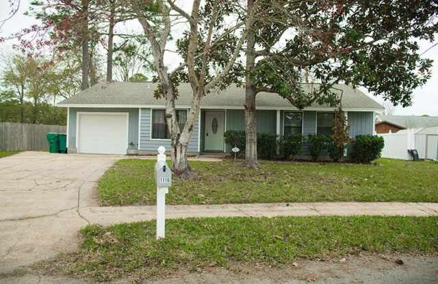 1116 Green Tree Court photos photos