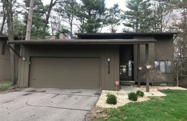 6639 Red Cedar Ln - 6639 Red Cedar Lane, Oakland County, MI 48324