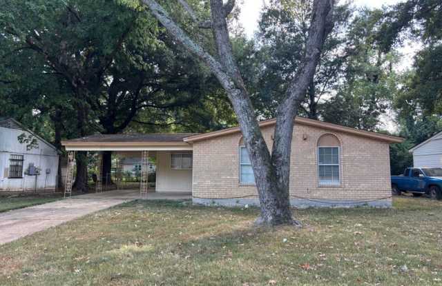 3911 Ajanders Dr Gallery 1