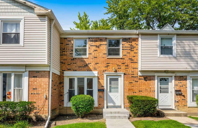 3075 Kingston Court - 3075 Kingston Court, Streamwood, IL 60107