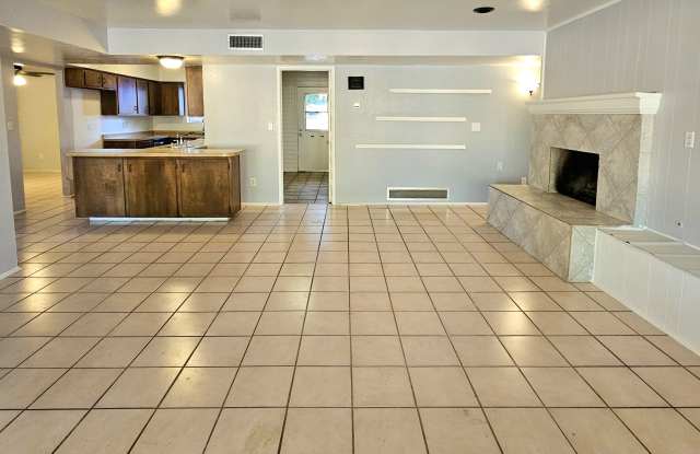 7724 East Tanque Verde Lane Gallery 1