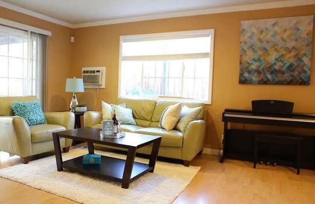 Charming 3-Bed, 2-Bath Home in Santa Clara photos photos