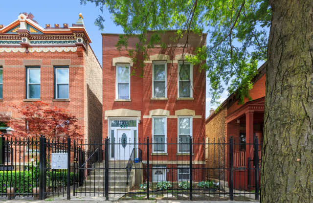921 South Oakley Boulevard - 921 South Oakley Boulevard, Chicago, IL 60612