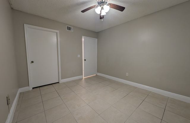 3690 N 56th Ave apartment 903 - 903 Gallery 4