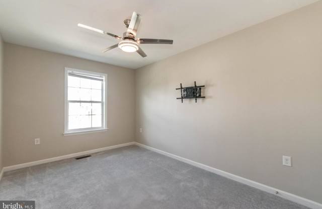 102 Oflannery Court - 1 Gallery 4