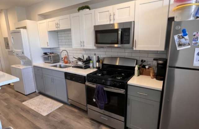 5920 North Ridge Ave. photos photos
