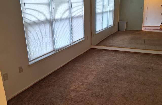 7705 Swan Terrace Gallery 2