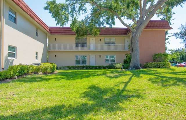51 Woodland Drive unit: 102 - 51 Woodland Drive, Florida Ridge, FL 32962