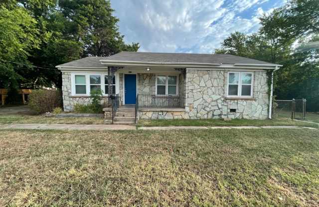 3 Bed 1.5 Bath with Converted Garage photos photos