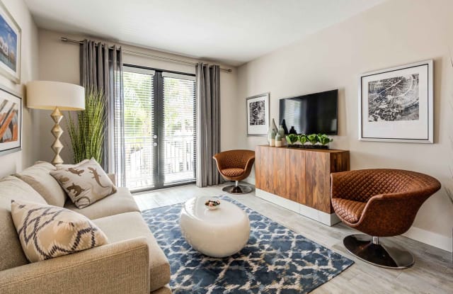 10X Addison Place photos photos