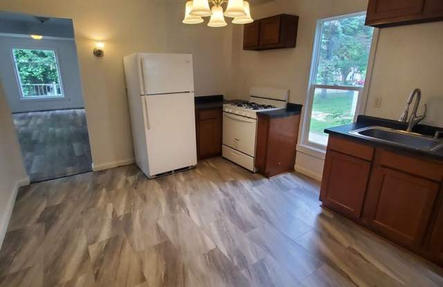 3 Bedroom Single Family Gallery 4