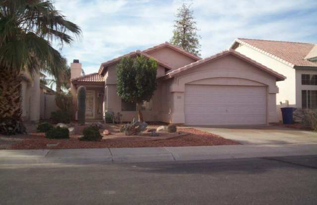 5211 W GLENVIEW Place photos photos