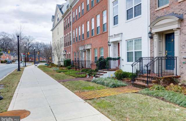 306 N GEORGE MASON DRIVE - 306 North George Mason Drive, Arlington, VA 22203