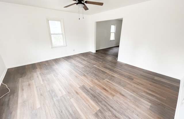 417 Jackson Street - A Gallery 3