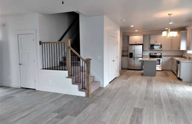 7350 N Silver Creek Way Gallery 2