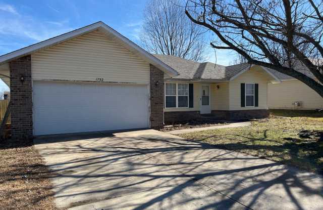 Republic Schools! 3 Bedrooms! 2 Baths! $1395 photos photos