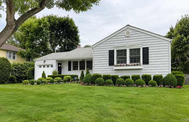 205 Meadbrook Road photos photos
