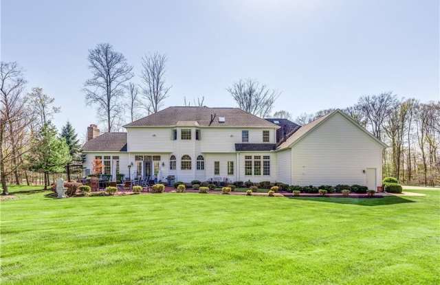 4427 Forest Brooke Ct North Gallery 3