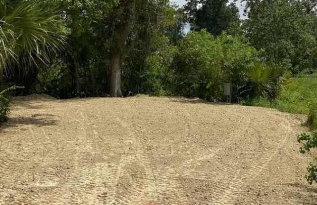 526 Marlin St photos photos