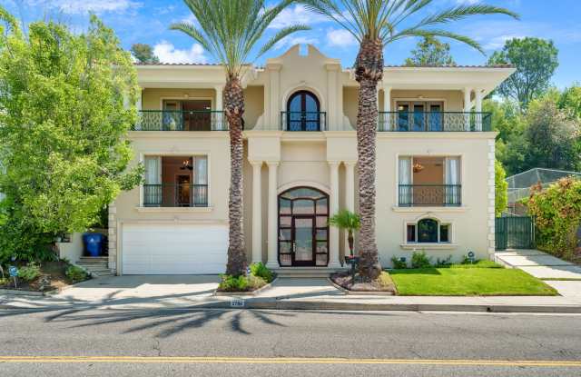 2784 Deep Canyon Drive photos photos