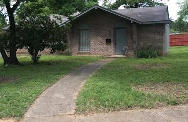 7445 Hillstar Circle - 7445 Hillstar Circle, Dallas, TX 75217