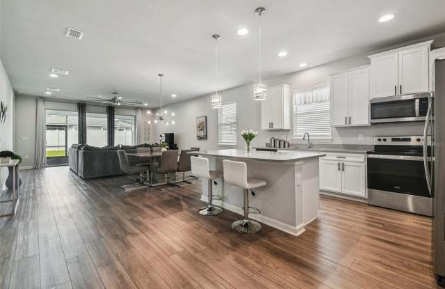 11514 CEDAR VALLEY Drive Gallery 3