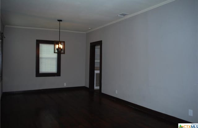 834 Potomac Gallery 4