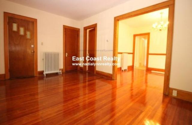 13 Easton St. Gallery 2