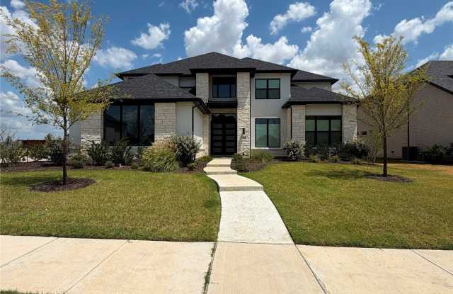 1560 Fairmont Drive Gallery 2