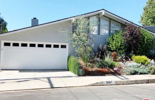 1067 LAS PULGAS Road Gallery 3