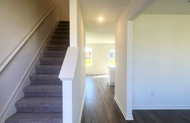 Brand New 5BD/3B Home by Lake Tobo Gallery 4