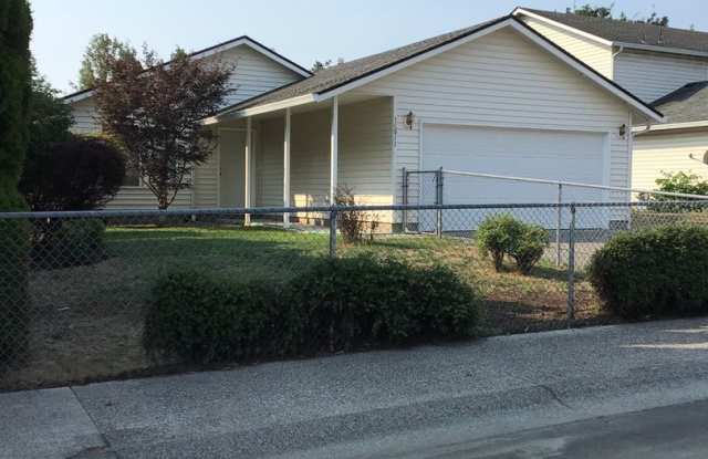 Stein Estates: Three Bedroom Ranch Style Home Gallery 3