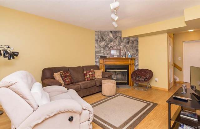 2718 Whispering Gallery 4