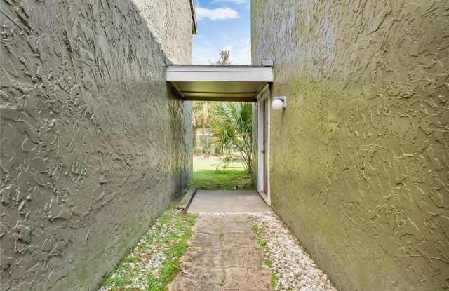 6098 PEREGRINE AVENUE Gallery 2