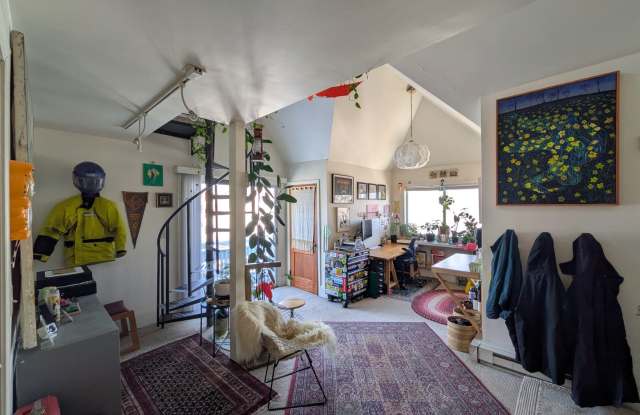 Amazing 1.5 Bed/1 Bath in Brighton near the T photos photos Amazing 1.5 Bed/1 Bath in Brighton near the T photos photos