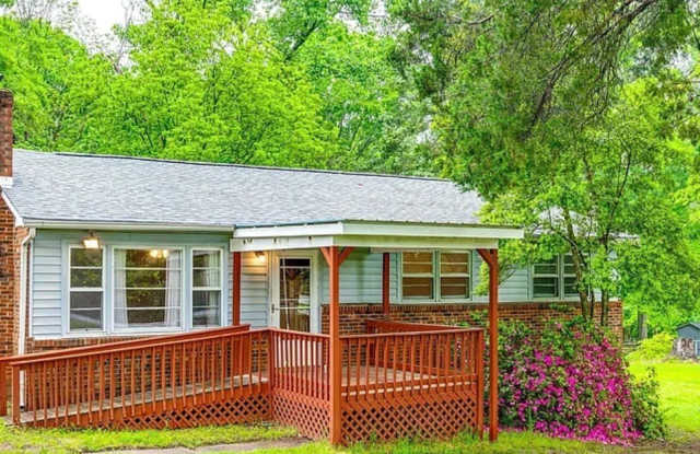 Charming Brick Ranch with Plenty of Room!!! ***RENT SPECIAL: FIRST MONTH FREE RENT!!!*** - 3491 McConnells Highway, York County, SC 29732