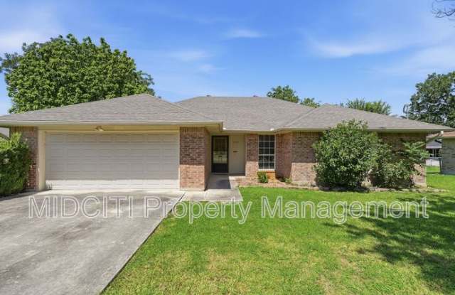 1233 Hollyhock Ln photos photos