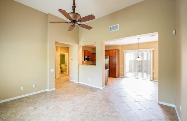 3935 E CAT BALUE Drive Gallery 3