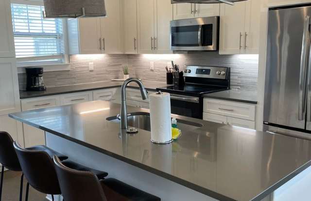4 bed, 3.5 bath 3 level townhome in The Nations minutes from entertainment, food, local breweries and much more and close to downtown photos photos