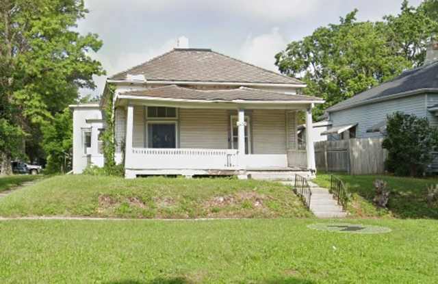 1435 S 9th Street photos photos