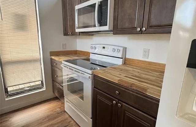 2649 N Seabreeze Point S Gallery 3