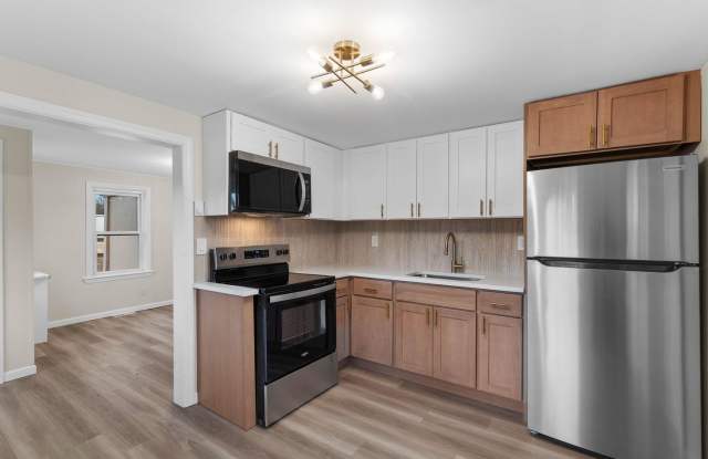 Secluded  Stunning: Move-In Ready 3-Bedroom Home with Bonus Rooms  Private Yard photos photos