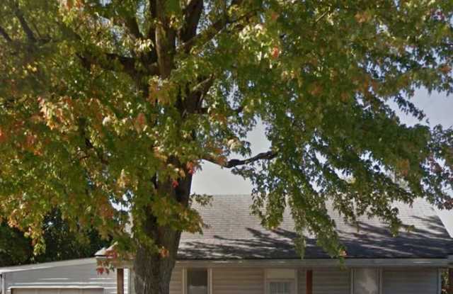 Introducing our newly remodeled 2 bed 1 bath house in Connersville, IN. - 1213 North Eastern Avenue, Connersville, IN 47331
