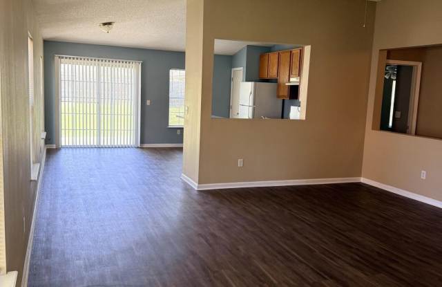 1432 HEATHER Court Gallery 3