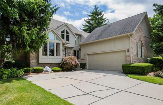 38212 FRENCH POND - 38212 French Pond, Farmington Hills, MI 48331