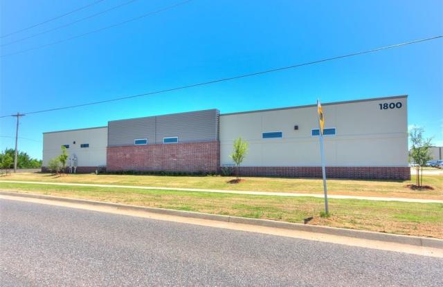 1800 W Tecumseh Road - 1800 West Tecumseh Road, Norman, OK 73069