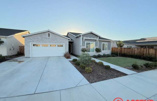 Alluring Home In Gossamer Grove! photos photos