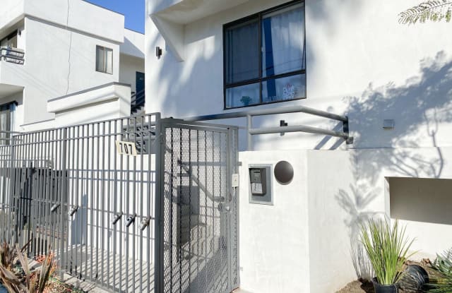 707 Marr St #107 - 707 Marr Street, Los Angeles, CA 90291